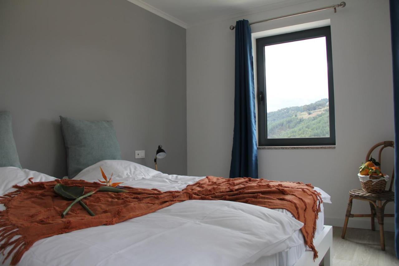 Quinta Do Fojo Valonguinho, Barro Bed & Breakfast Barro  ภายนอก รูปภาพ